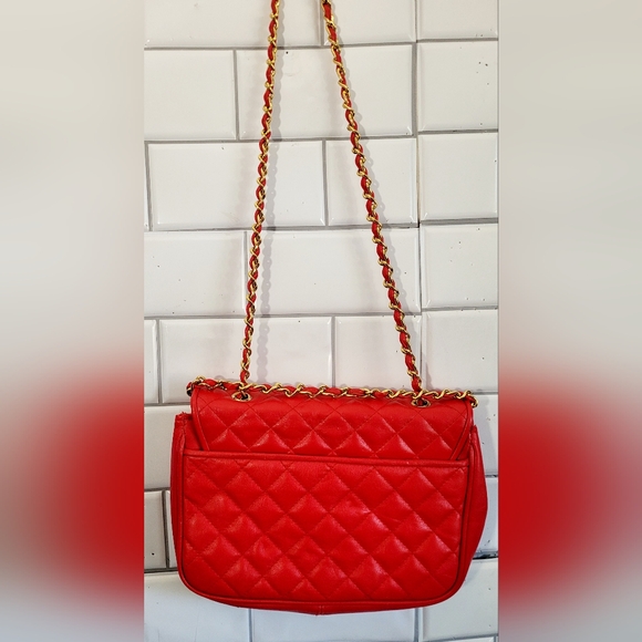 Borelli Vintage Red Leather Quilted Shoulder Purse Gold Hardware Sliding Adjusta - Picture 4 of 8